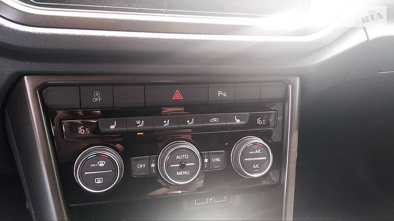 Позашляховик / Кросовер Volkswagen T-Roc 2019 в Хмельницькому