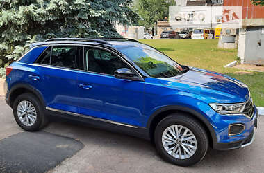 Позашляховик / Кросовер Volkswagen T-Roc 2021 в Києві