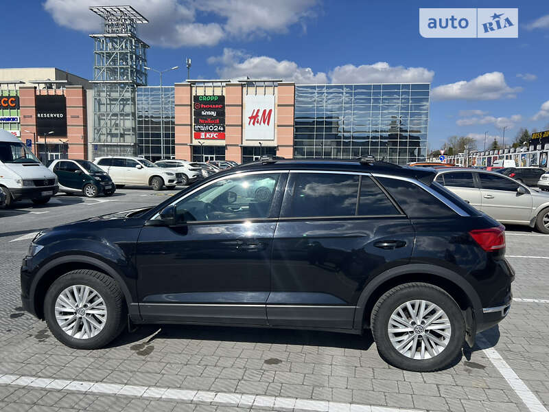 Позашляховик / Кросовер Volkswagen T-Roc 2019 в Львові