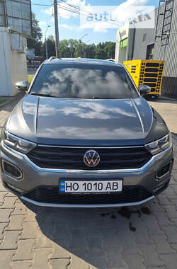 Внедорожник / Кроссовер Volkswagen T-Roc 2021 в Тернополе