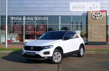 Внедорожник / Кроссовер Volkswagen T-Roc 2019 в Киеве