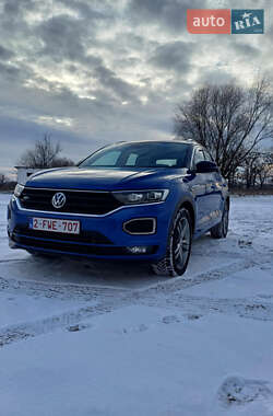 Внедорожник / Кроссовер Volkswagen T-Roc 2019 в Березному