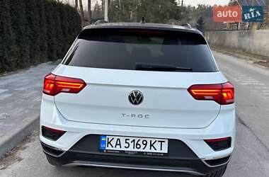 Позашляховик / Кросовер Volkswagen T-Roc 2021 в Києві