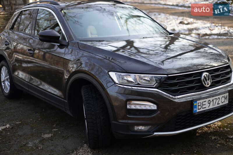 Внедорожник / Кроссовер Volkswagen T-Roc 2019 в Устиновке