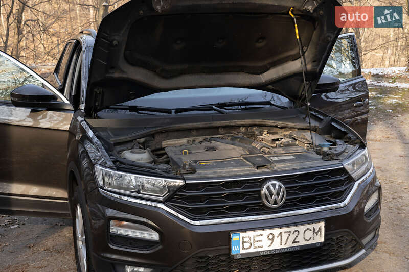 Внедорожник / Кроссовер Volkswagen T-Roc 2019 в Устиновке