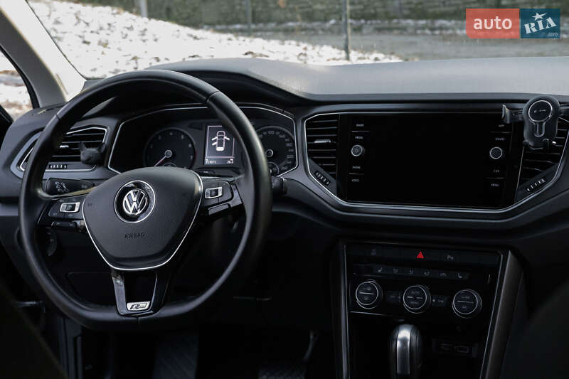 Внедорожник / Кроссовер Volkswagen T-Roc 2019 в Устиновке