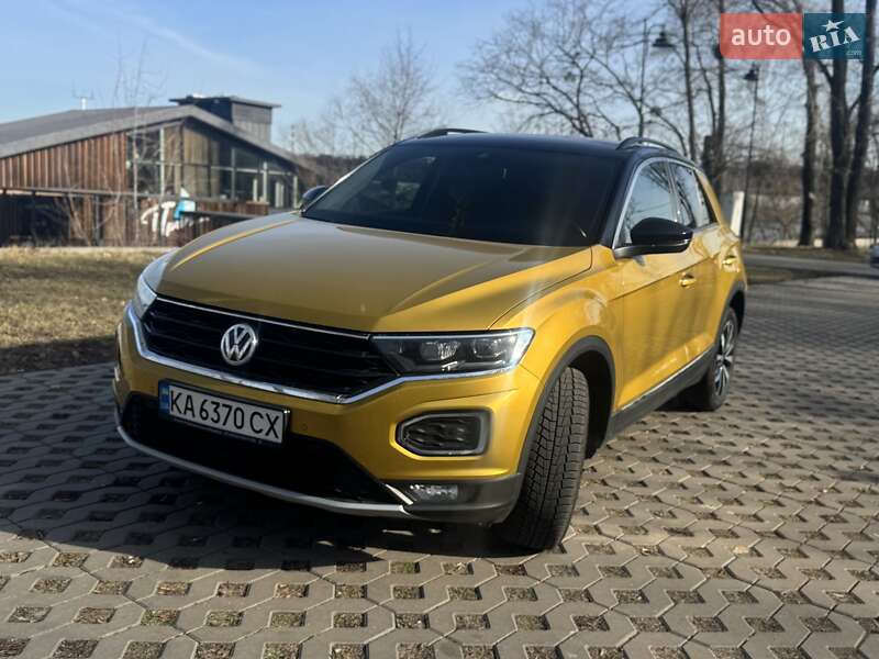 Внедорожник / Кроссовер Volkswagen T-Roc 2019 в Киеве