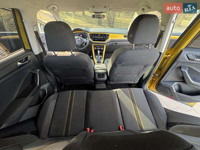 Внедорожник / Кроссовер Volkswagen T-Roc 2019 в Киеве