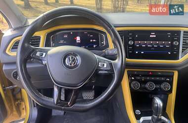 Внедорожник / Кроссовер Volkswagen T-Roc 2019 в Киеве