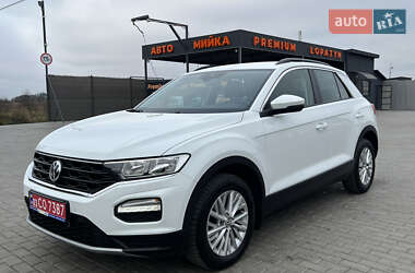 Позашляховик / Кросовер Volkswagen T-Roc 2019 в 