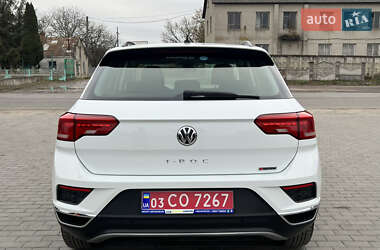 Позашляховик / Кросовер Volkswagen T-Roc 2019 в 