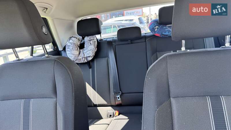 Позашляховик / Кросовер Volkswagen T-Roc 2021 в Вараші