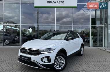 Внедорожник / Кроссовер Volkswagen T-Roc 2023 в Киеве