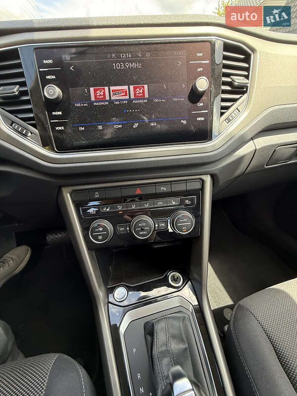 Внедорожник / Кроссовер Volkswagen T-Roc 2021 в Чернигове