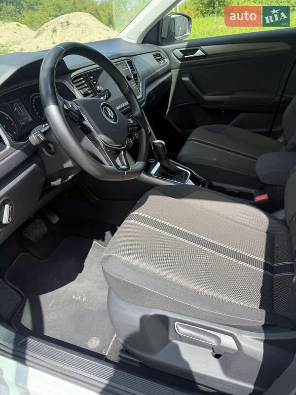 Внедорожник / Кроссовер Volkswagen T-Roc 2021 в Чернигове
