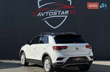 Внедорожник / Кроссовер Volkswagen T-Roc 2021 в 