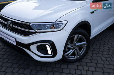 Внедорожник / Кроссовер Volkswagen T-Roc 2022 в 