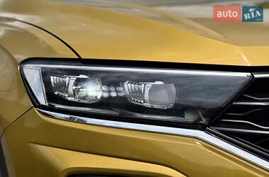 Внедорожник / Кроссовер Volkswagen T-Roc 2019 в 