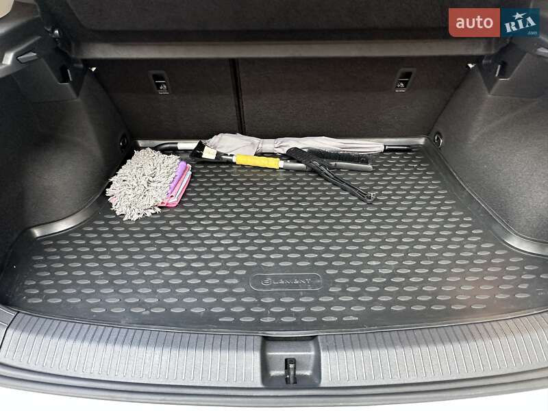 Внедорожник / Кроссовер Volkswagen T-Roc 2019 в Днепре