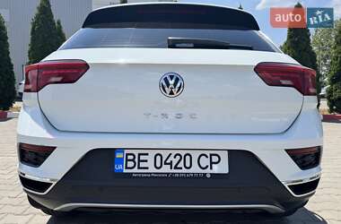 Внедорожник / Кроссовер Volkswagen T-Roc 2019 в 