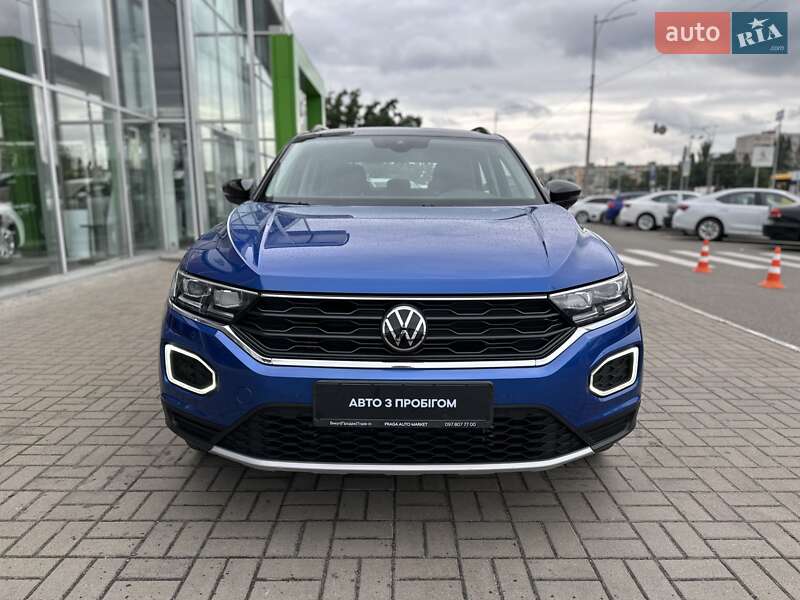 Внедорожник / Кроссовер Volkswagen T-Roc 2021 в Киеве