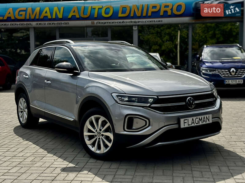 Внедорожник / Кроссовер Volkswagen T-Roc 2022 в Днепре
