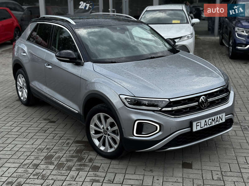 Внедорожник / Кроссовер Volkswagen T-Roc 2022 в Днепре