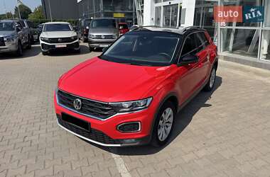 Позашляховик / Кросовер Volkswagen T-Roc 2019 в Чернівцях