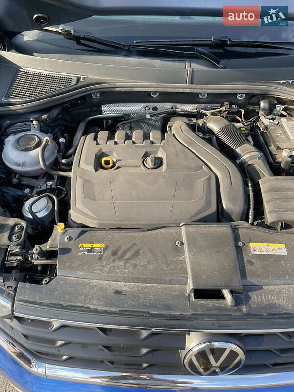 Позашляховик / Кросовер Volkswagen T-Roc 2020 в Києві