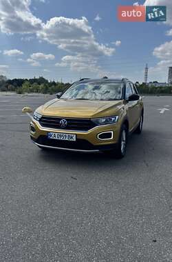 Позашляховик / Кросовер Volkswagen T-Roc 2020 в Києві