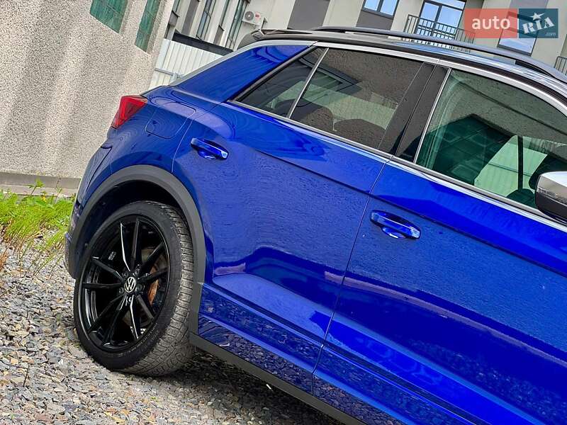 Позашляховик / Кросовер Volkswagen T-Roc 2020 в Ужгороді