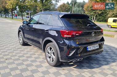 Внедорожник / Кроссовер Volkswagen T-Roc 2022 в 