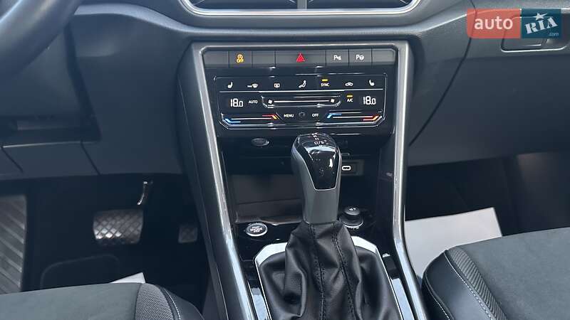 Внедорожник / Кроссовер Volkswagen T-Roc 2022 в Умани