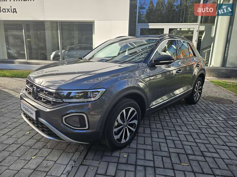 Внедорожник / Кроссовер Volkswagen T-Roc 2024 в Киеве
