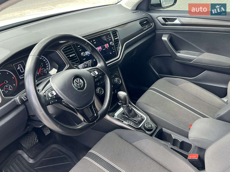 Внедорожник / Кроссовер Volkswagen T-Roc 2019 в Лопатине