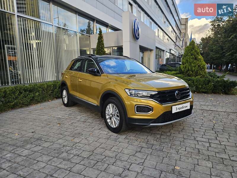 Внедорожник / Кроссовер Volkswagen T-Roc 2020 в Киеве