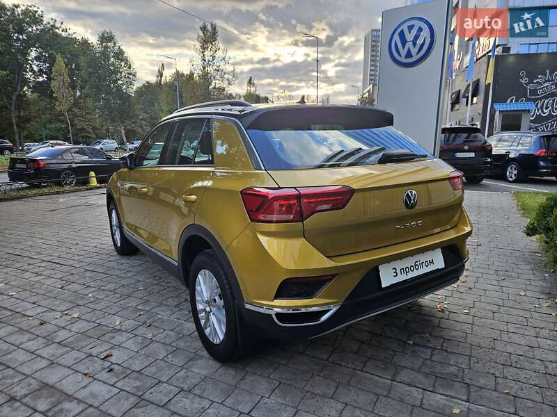 Внедорожник / Кроссовер Volkswagen T-Roc 2020 в Киеве