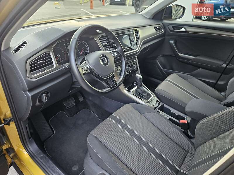Внедорожник / Кроссовер Volkswagen T-Roc 2020 в Киеве