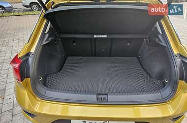 Внедорожник / Кроссовер Volkswagen T-Roc 2020 в 