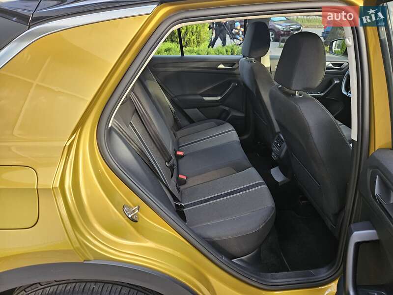 Внедорожник / Кроссовер Volkswagen T-Roc 2020 в Киеве