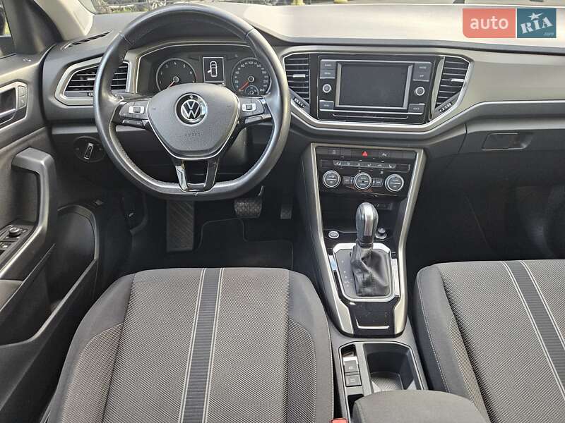 Внедорожник / Кроссовер Volkswagen T-Roc 2020 в Киеве