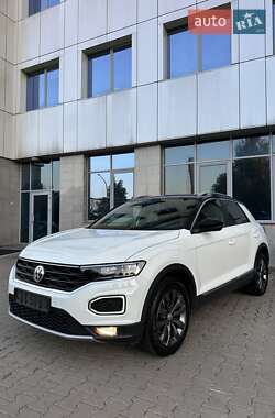 Внедорожник / Кроссовер Volkswagen T-Roc 2019 в Киеве
