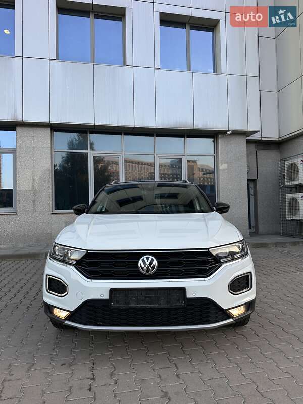 Позашляховик / Кросовер Volkswagen T-Roc 2019 в Києві фото 5 Позашляховик / Кросовер Volkswagen T-Roc 2019 в Києві