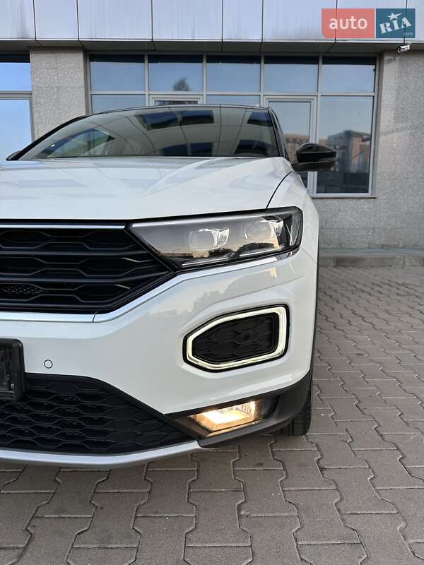 Позашляховик / Кросовер Volkswagen T-Roc 2019 в Києві фото 18 Позашляховик / Кросовер Volkswagen T-Roc 2019 в Києві
