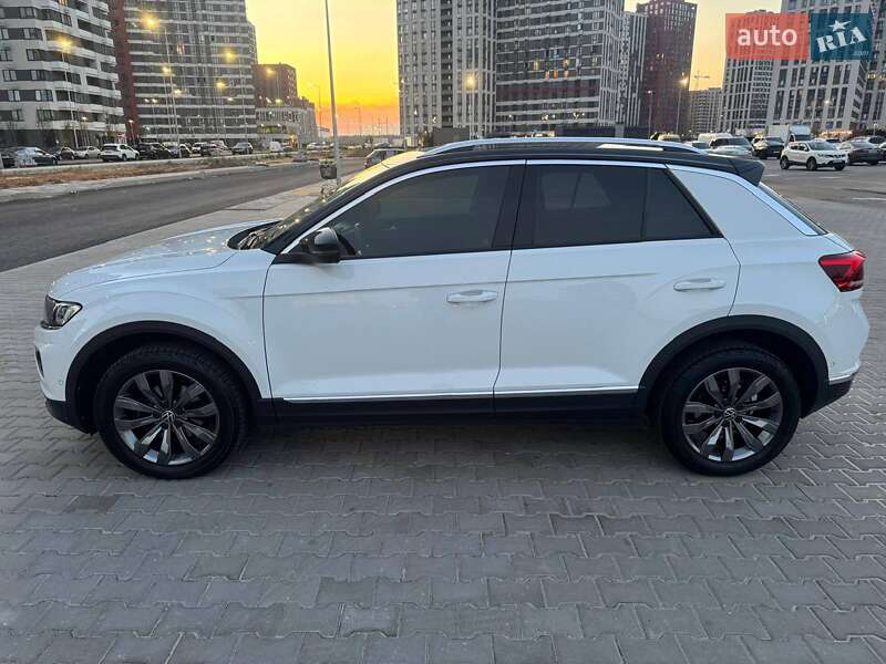 Volkswagen T-Roc 2021