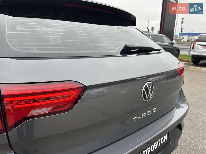 Внедорожник / Кроссовер Volkswagen T-Roc 2021 в Киеве