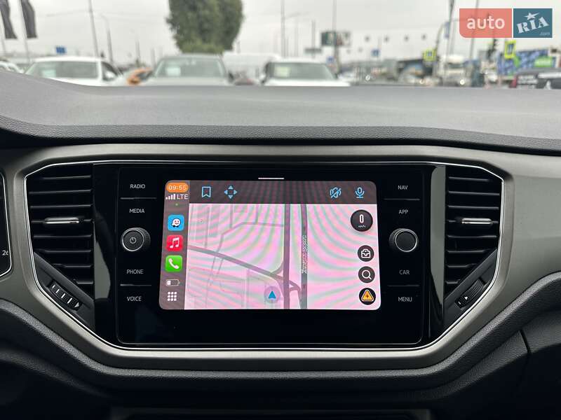 Внедорожник / Кроссовер Volkswagen T-Roc 2021 в Киеве