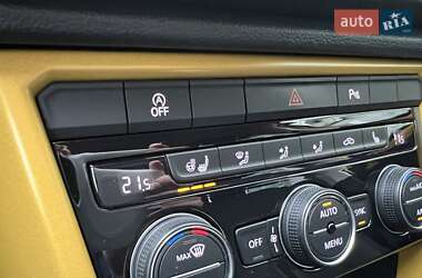 Внедорожник / Кроссовер Volkswagen T-Roc 2019 в 