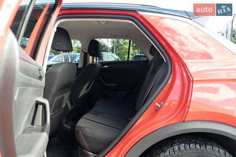 Позашляховик / Кросовер Volkswagen T-Roc 2019 в Чернівцях фото 34 Позашляховик / Кросовер Volkswagen T-Roc 2019 в Чернівцях