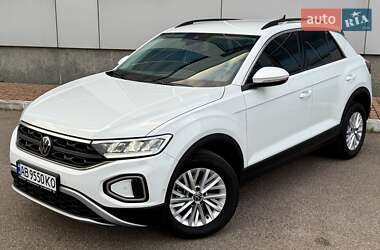 Позашляховик / Кросовер Volkswagen T-Roc 2023 в Києві